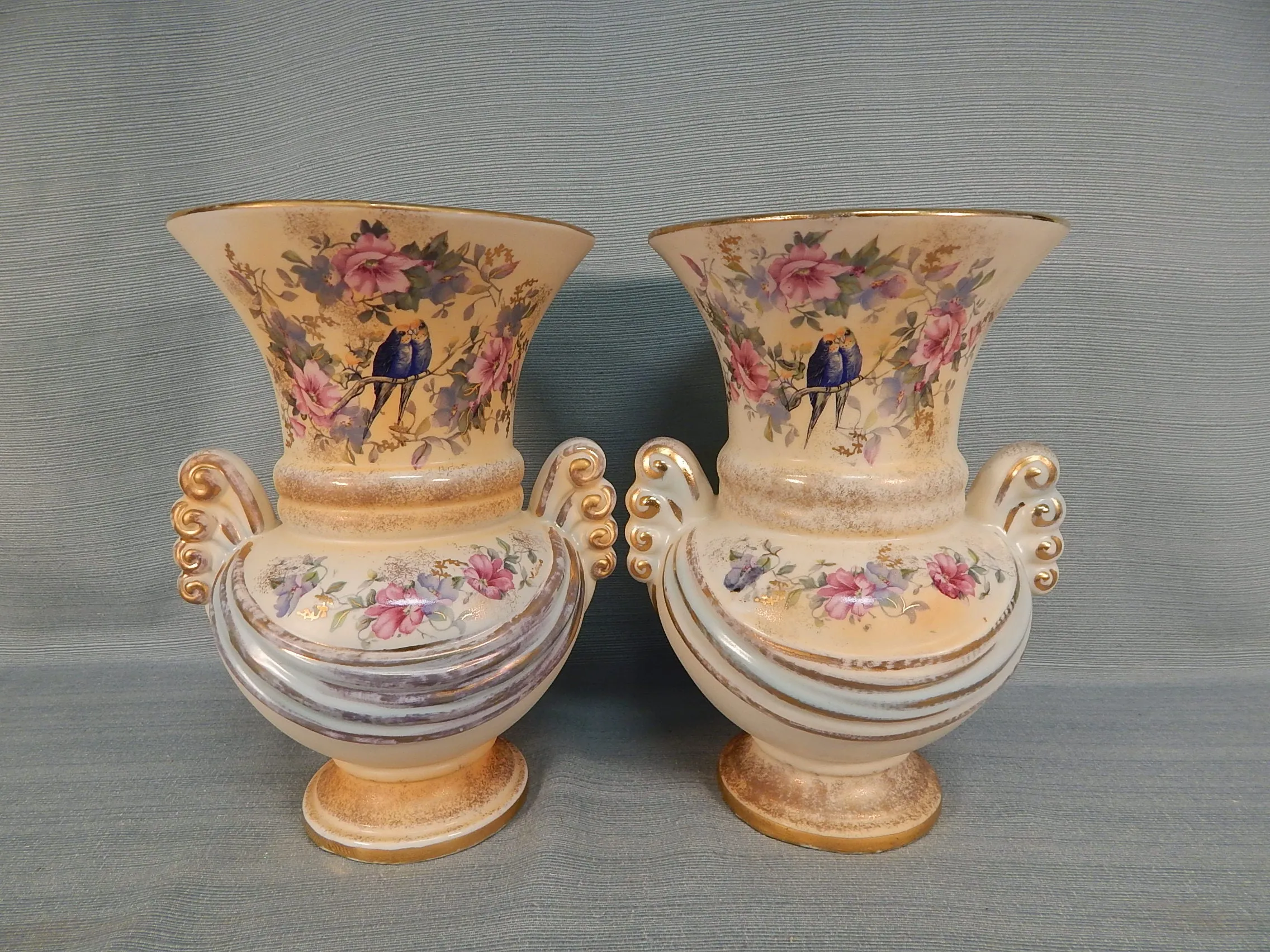 Abingdon Pottery "Trophy Vases" - Set of 2 - Very Good Vintage Condition