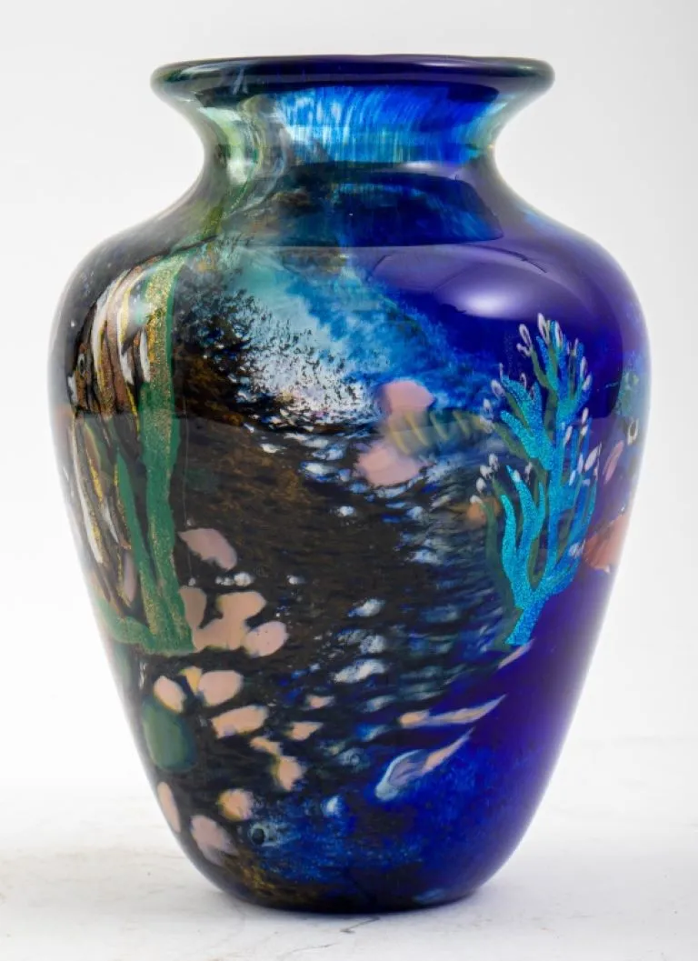 Art Glass Vase With Marine Scenes