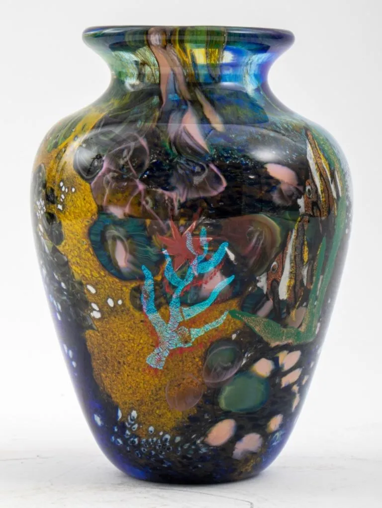 Art Glass Vase With Marine Scenes