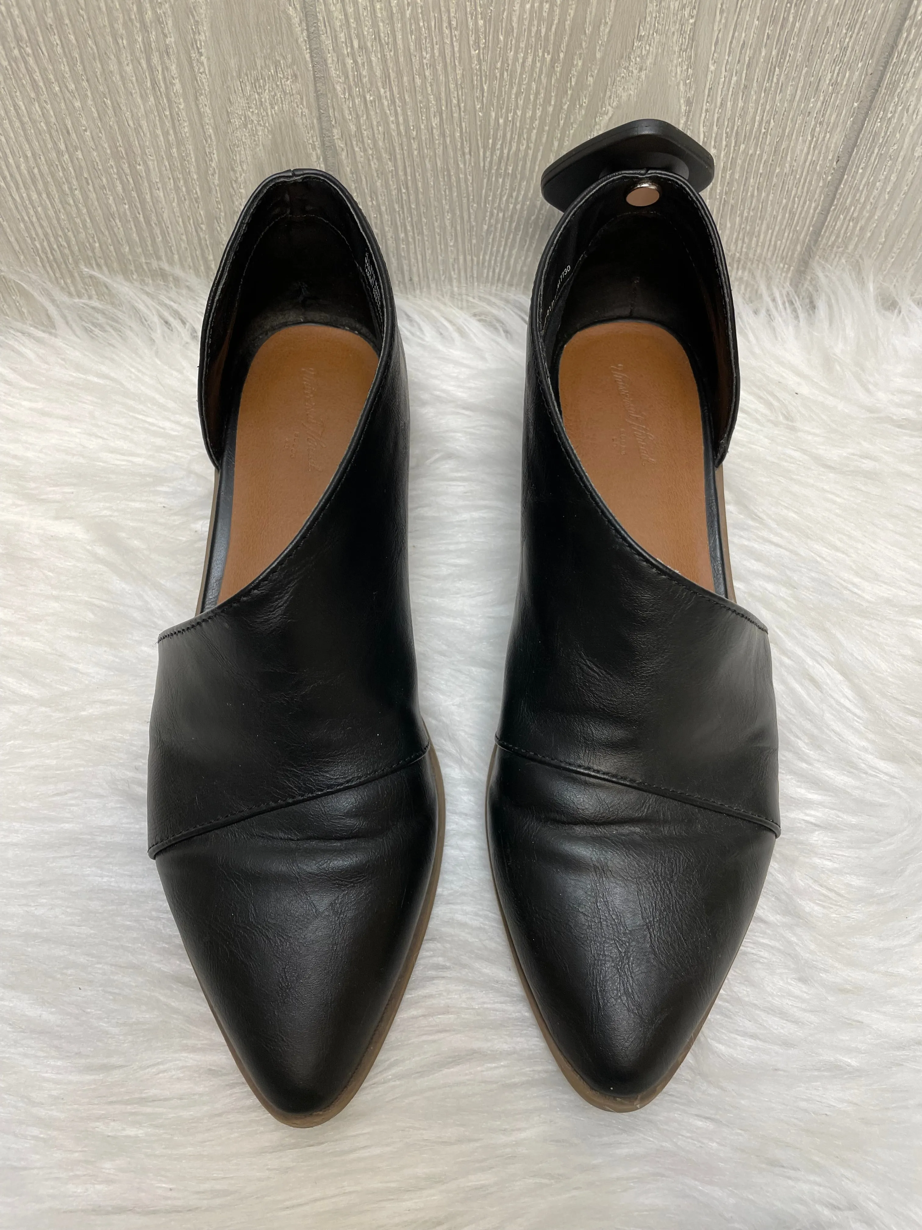 Black Shoes Heels Block Universal Thread, Size 7.5