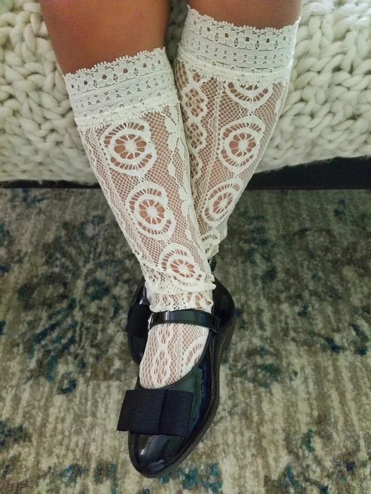 Daisy Lace Socks