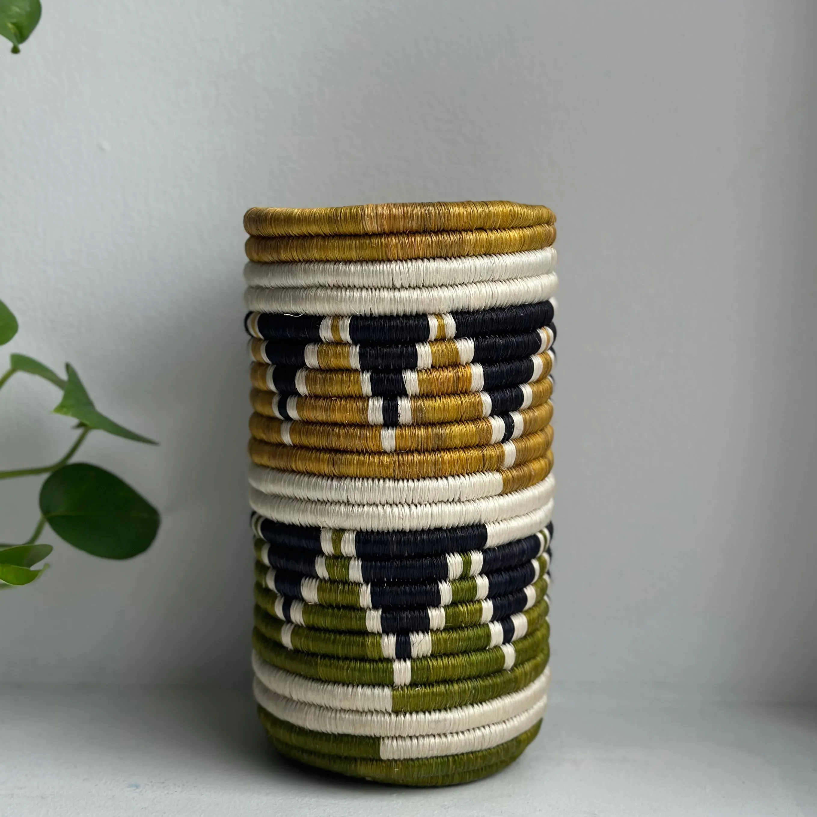 Pyramids Woven Vase (click for more colors)